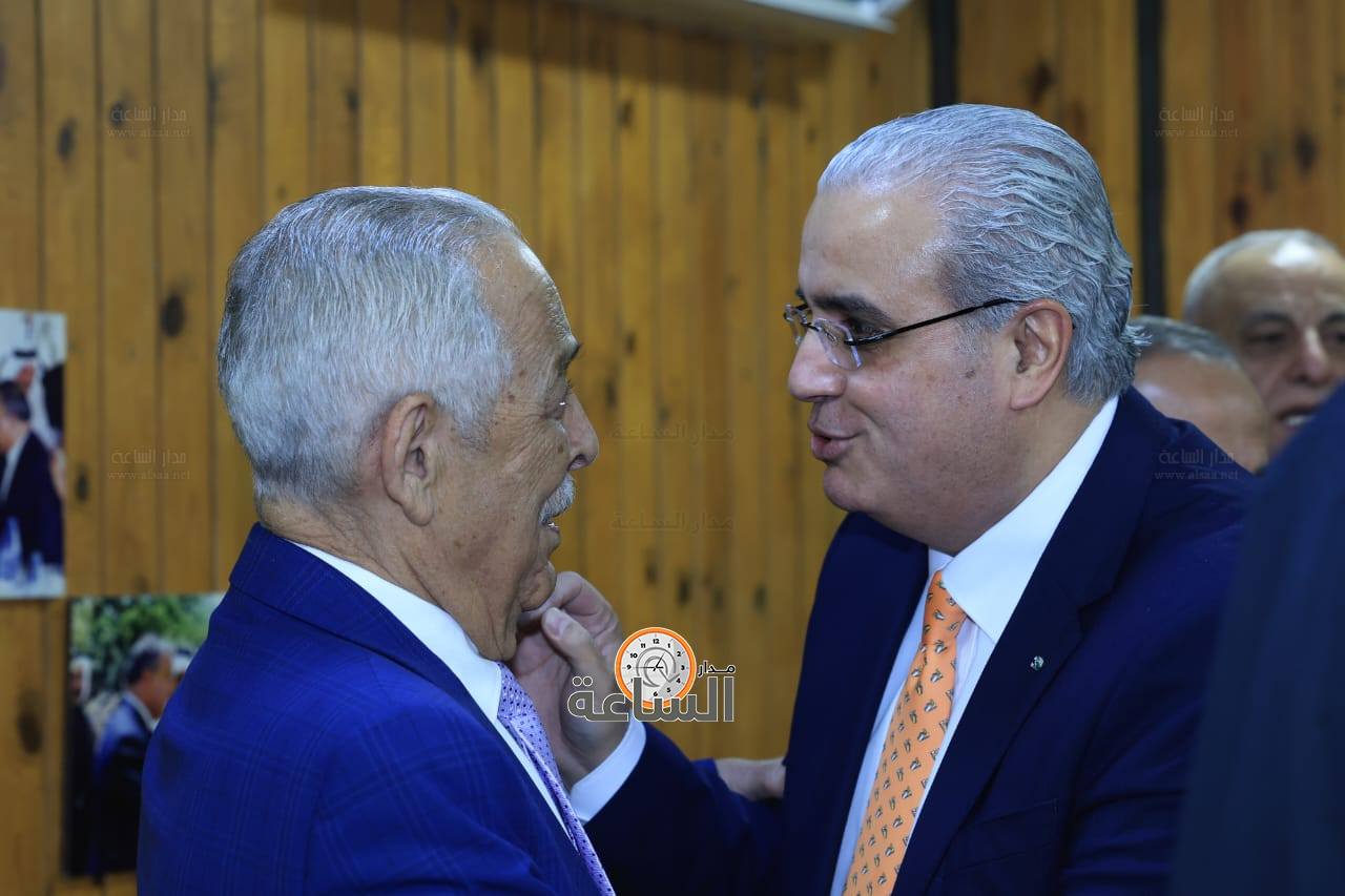 Madar Al-Saa Images 0.9287255364355457