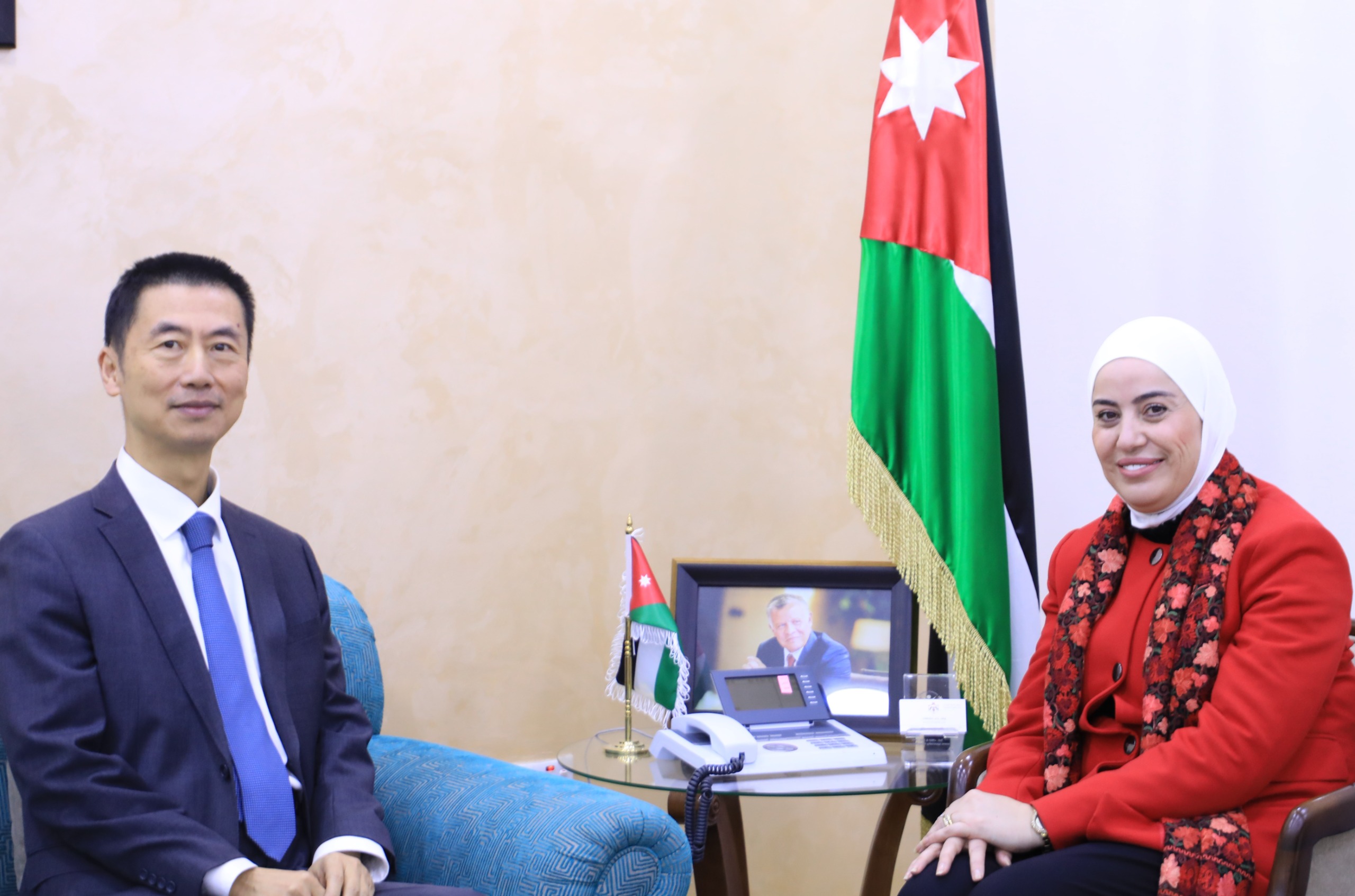 Madar Al-Saa Images 0.00992231159746948