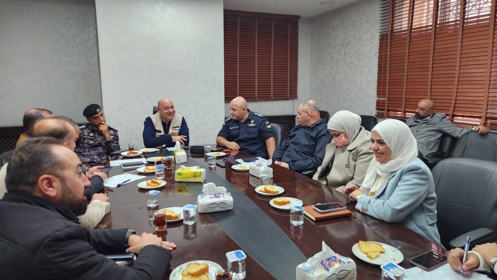 Madar Al-Saa Images 0.4841361990229086