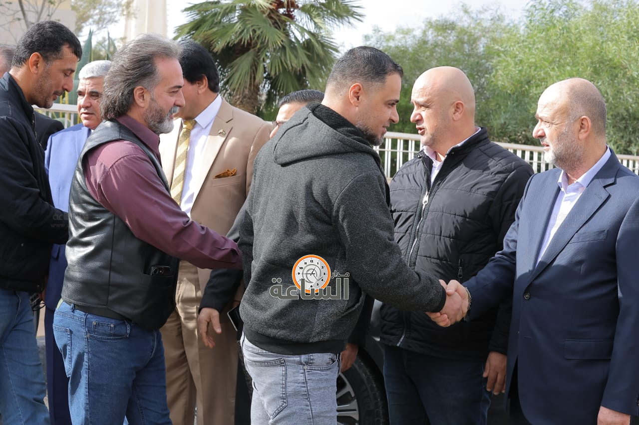 Madar Al-Saa Images 0.5834446616744926