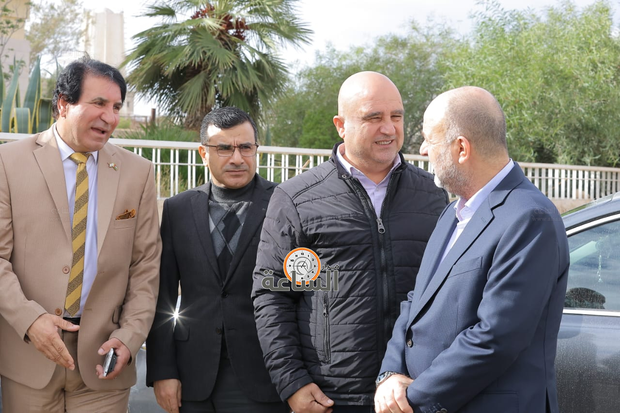 Madar Al-Saa Images 0.017329463078821217