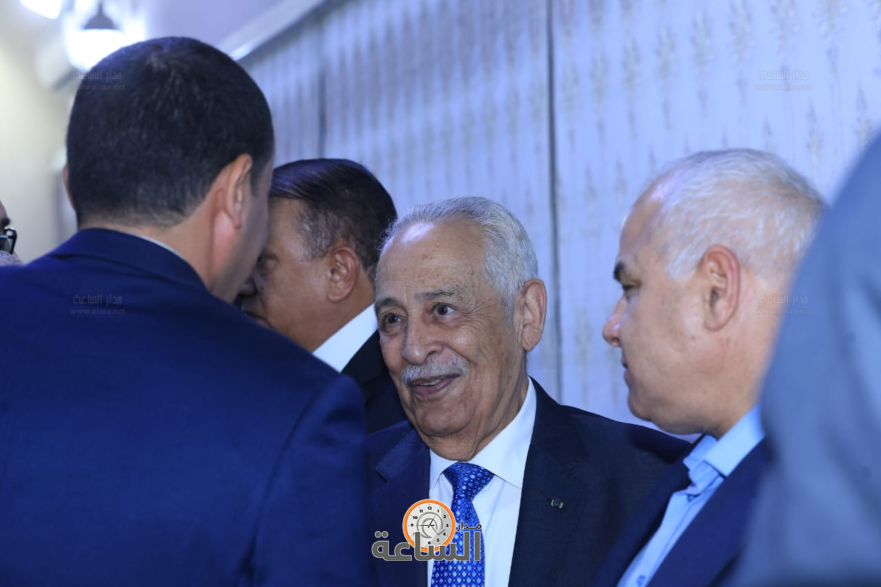 Madar Al-Saa Images 0.06378572954476525