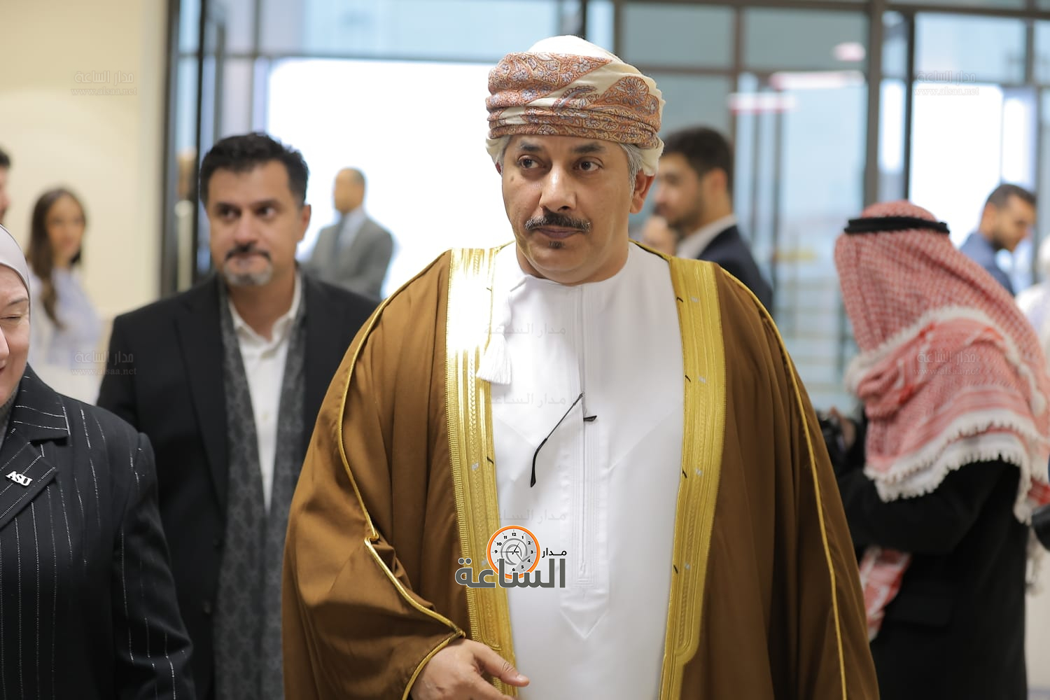 Madar Al-Saa Images 0.5255289444181839