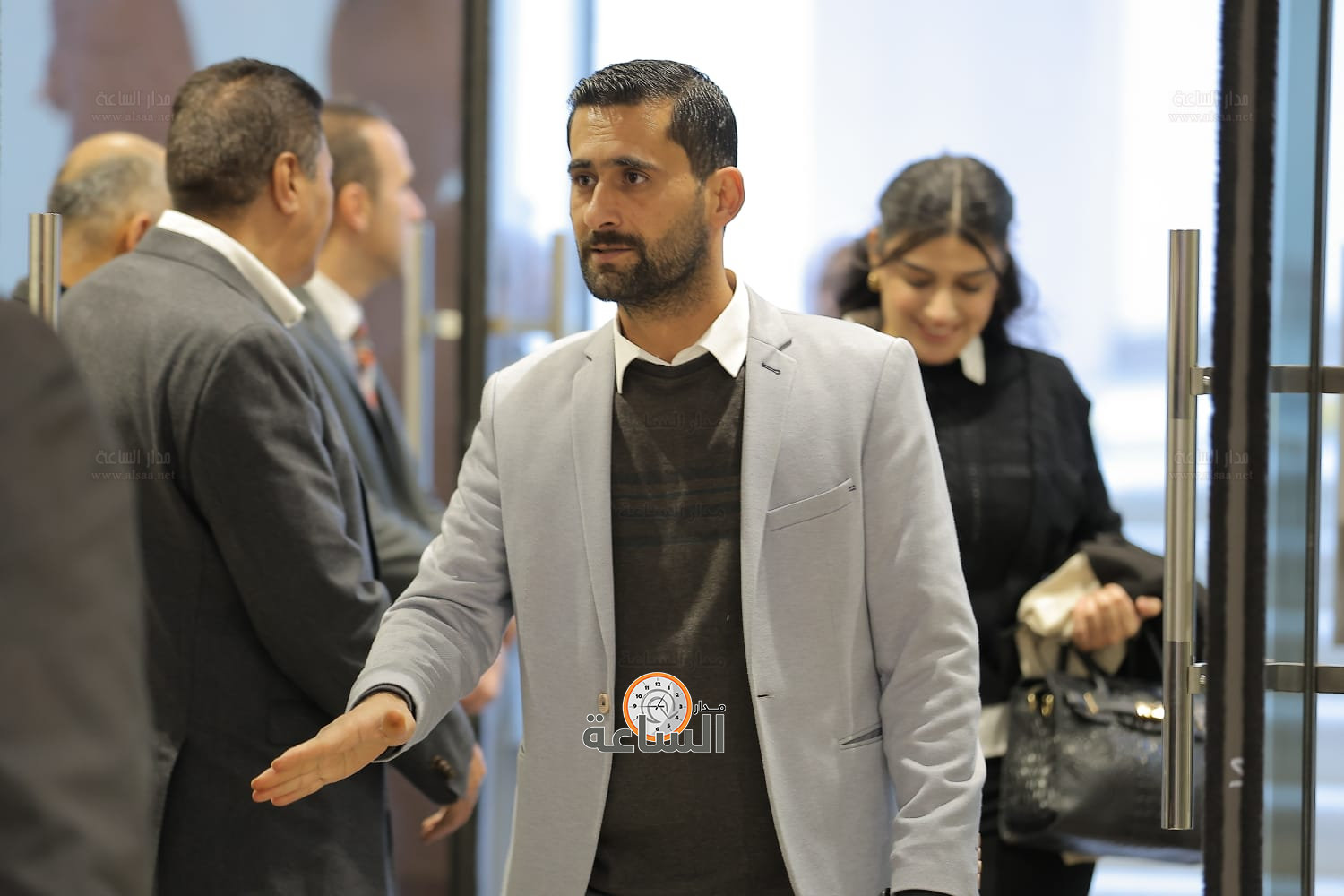 Madar Al-Saa Images 0.9280619739755049