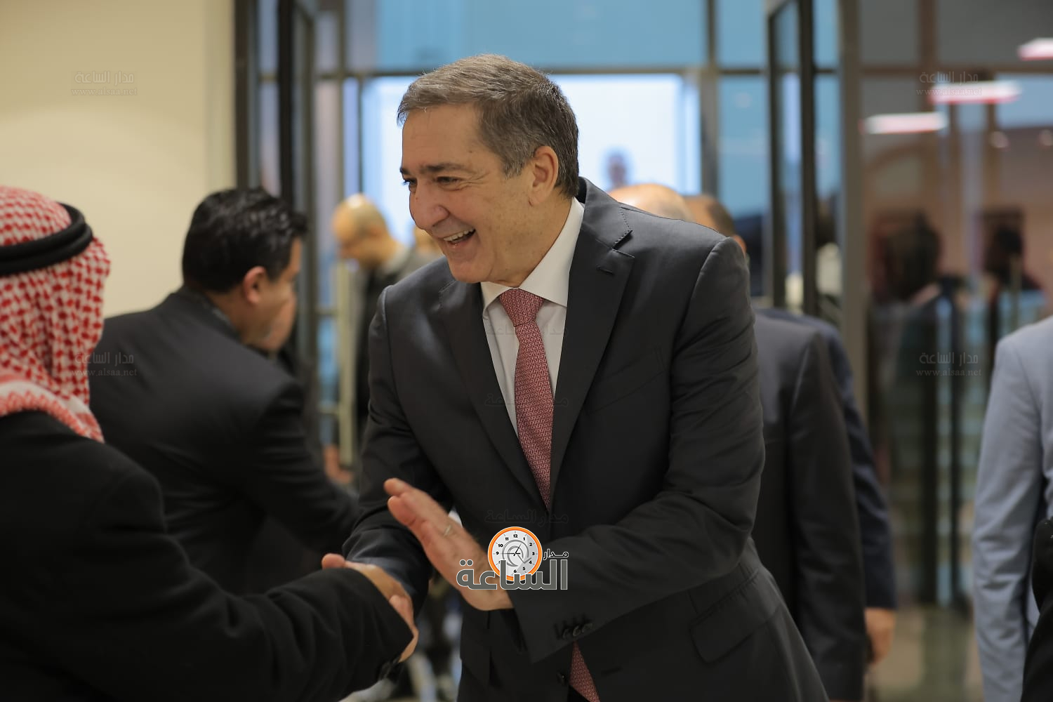 Madar Al-Saa Images 0.06065850919394922