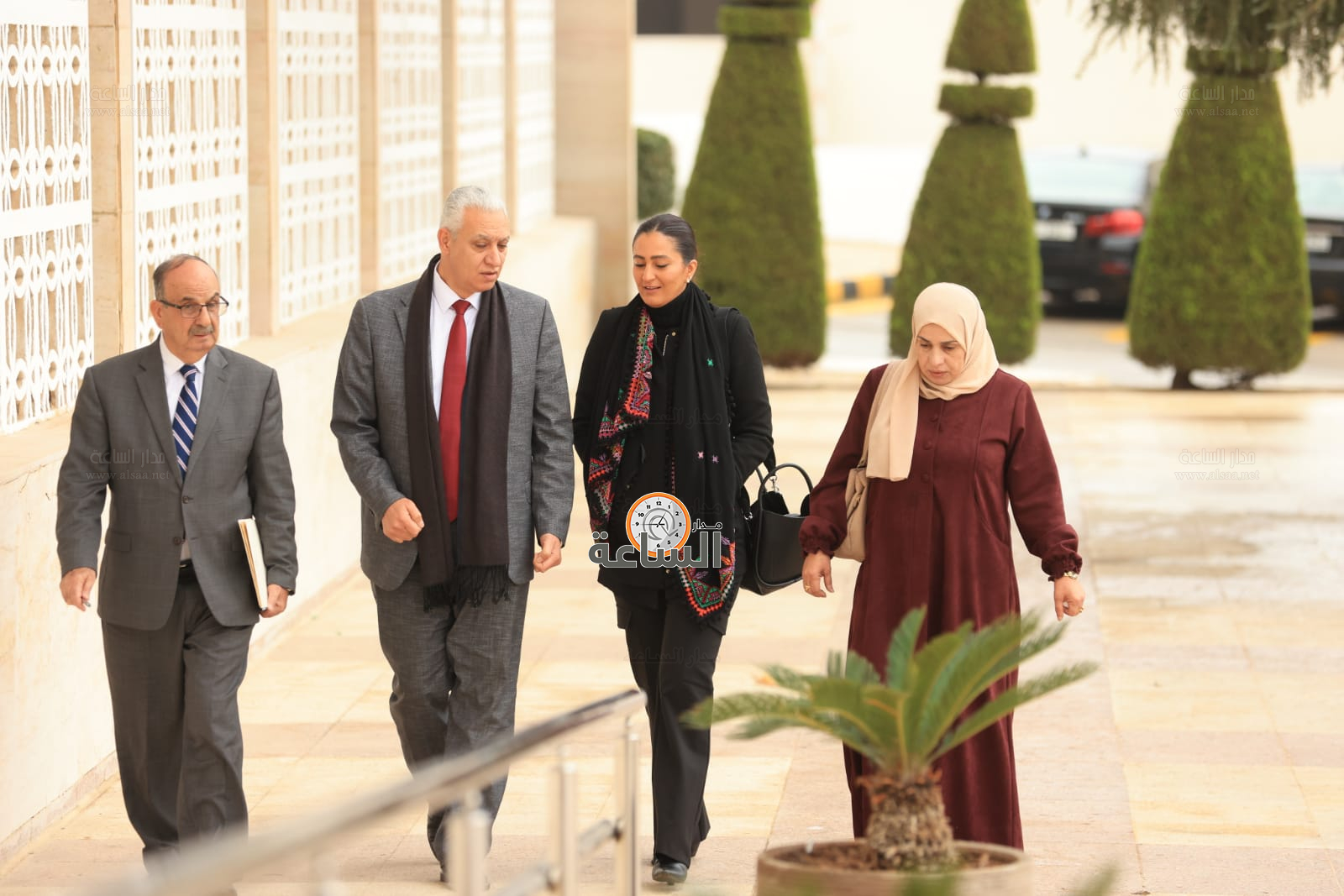 Madar Al-Saa Images 0.8137531624567861