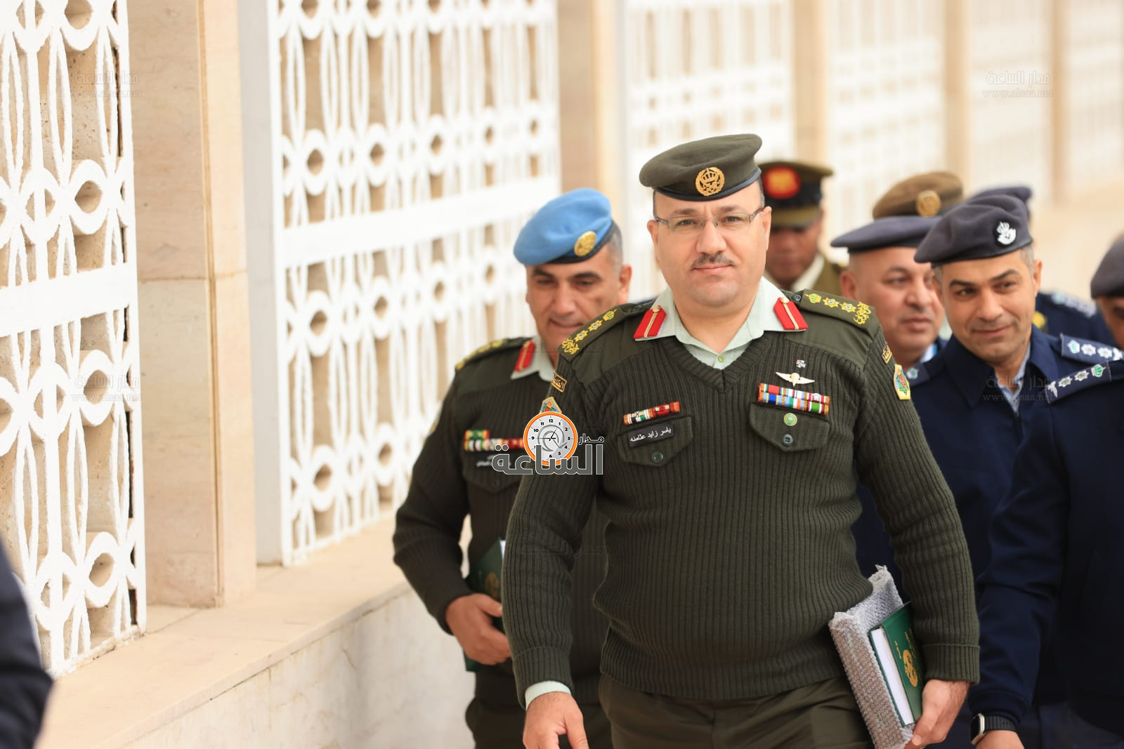 Madar Al-Saa Images 0.01752210455145542