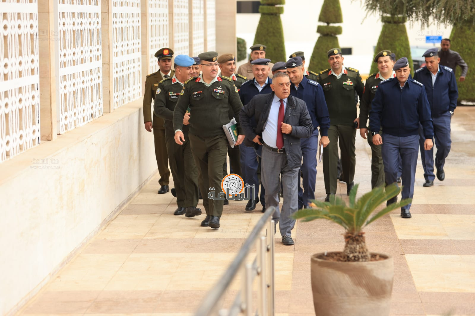 Madar Al-Saa Images 0.9921777843264719