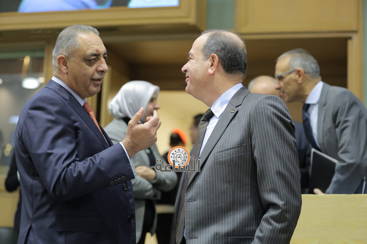 Madar Al-Saa Images 0.06268086984464682