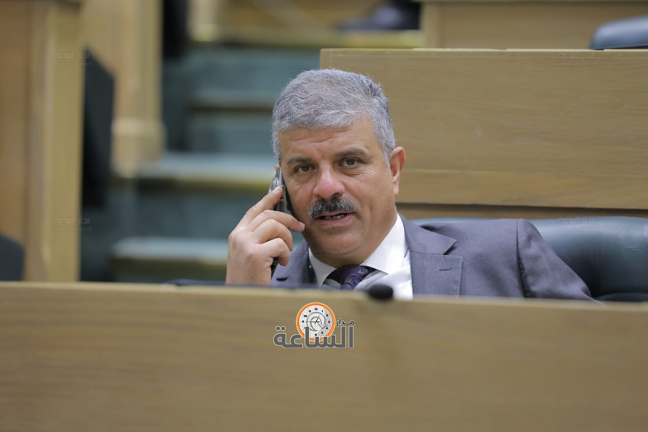 Madar Al-Saa Images 0.15790470053785877