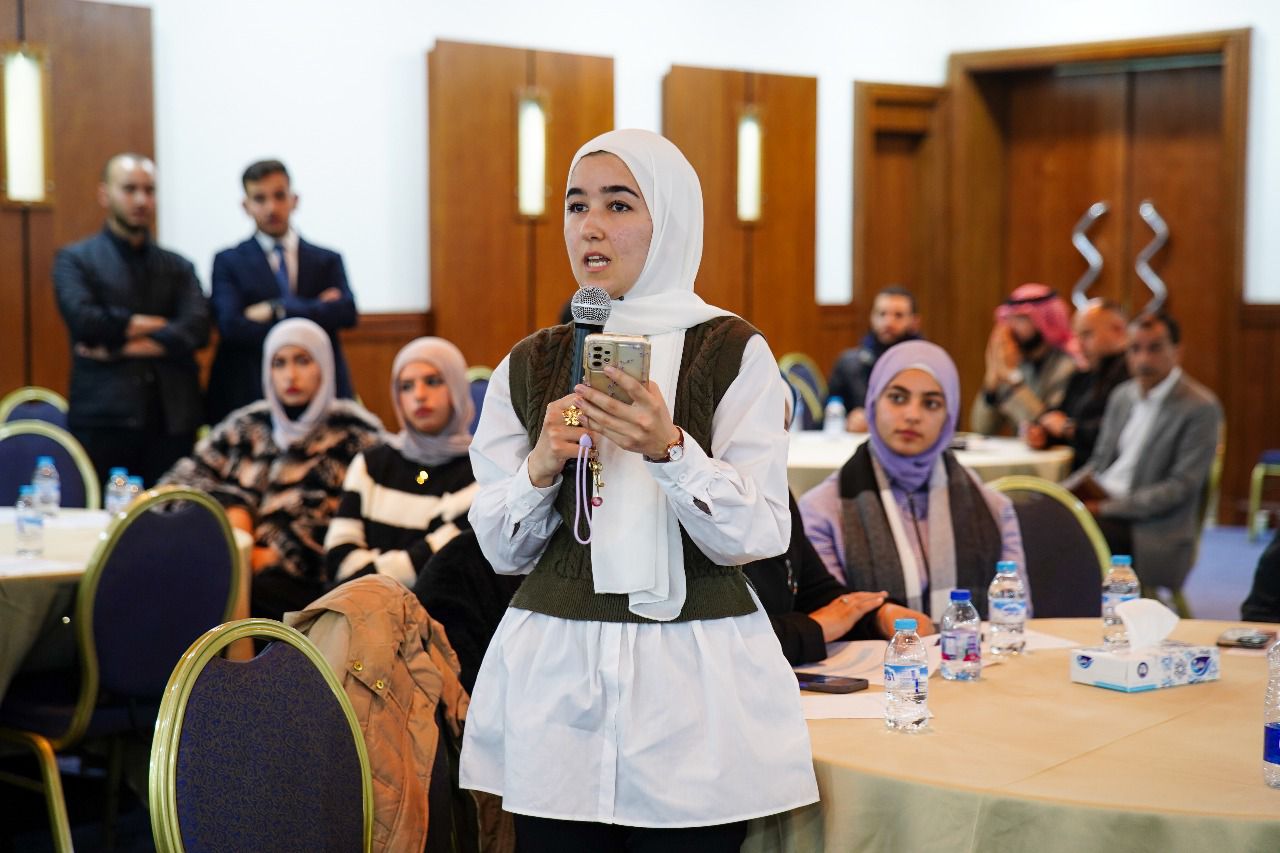 Madar Al-Saa Images 0.06870824457046376