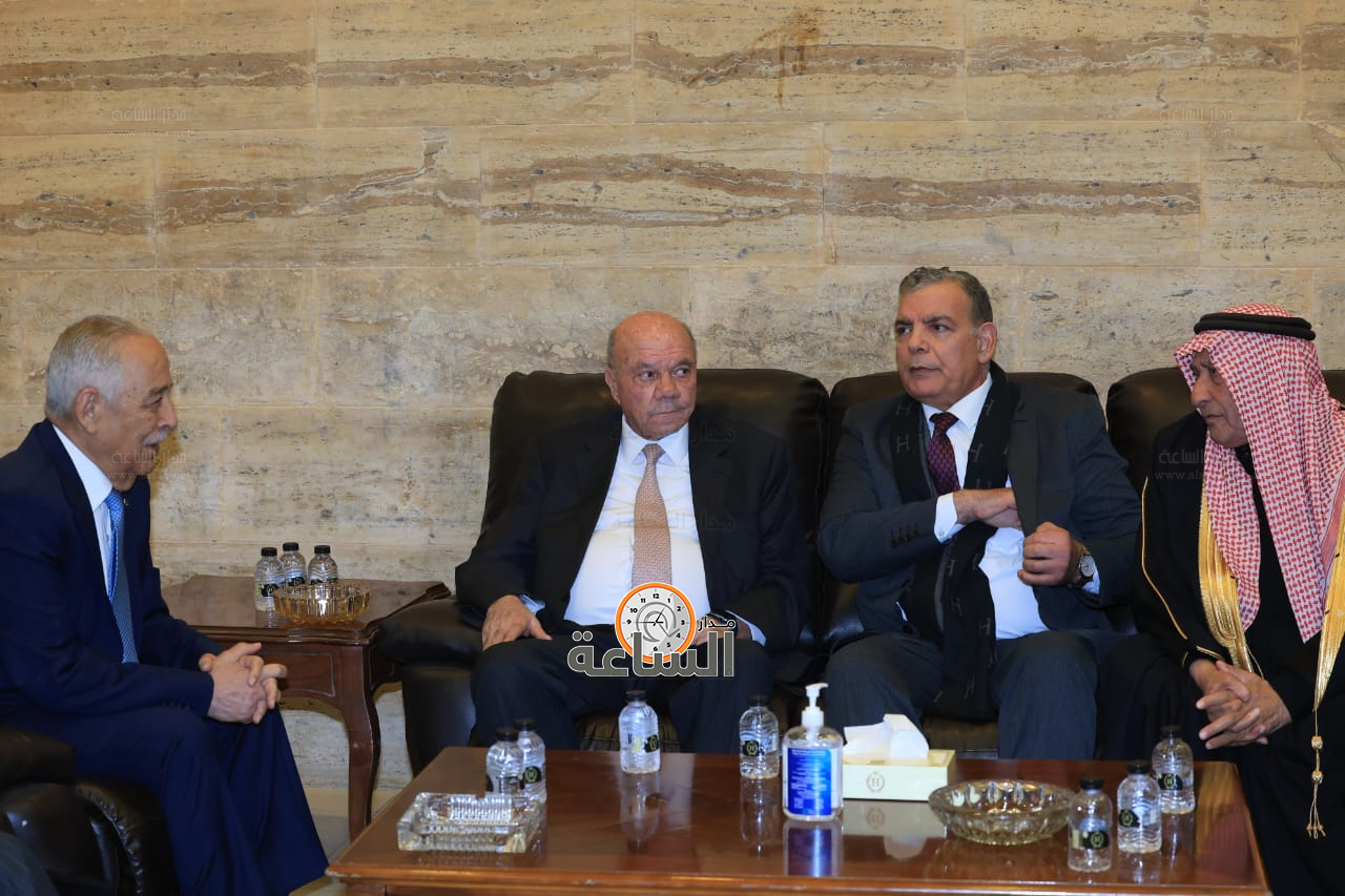 Madar Al-Saa Images 0.9658131778827791