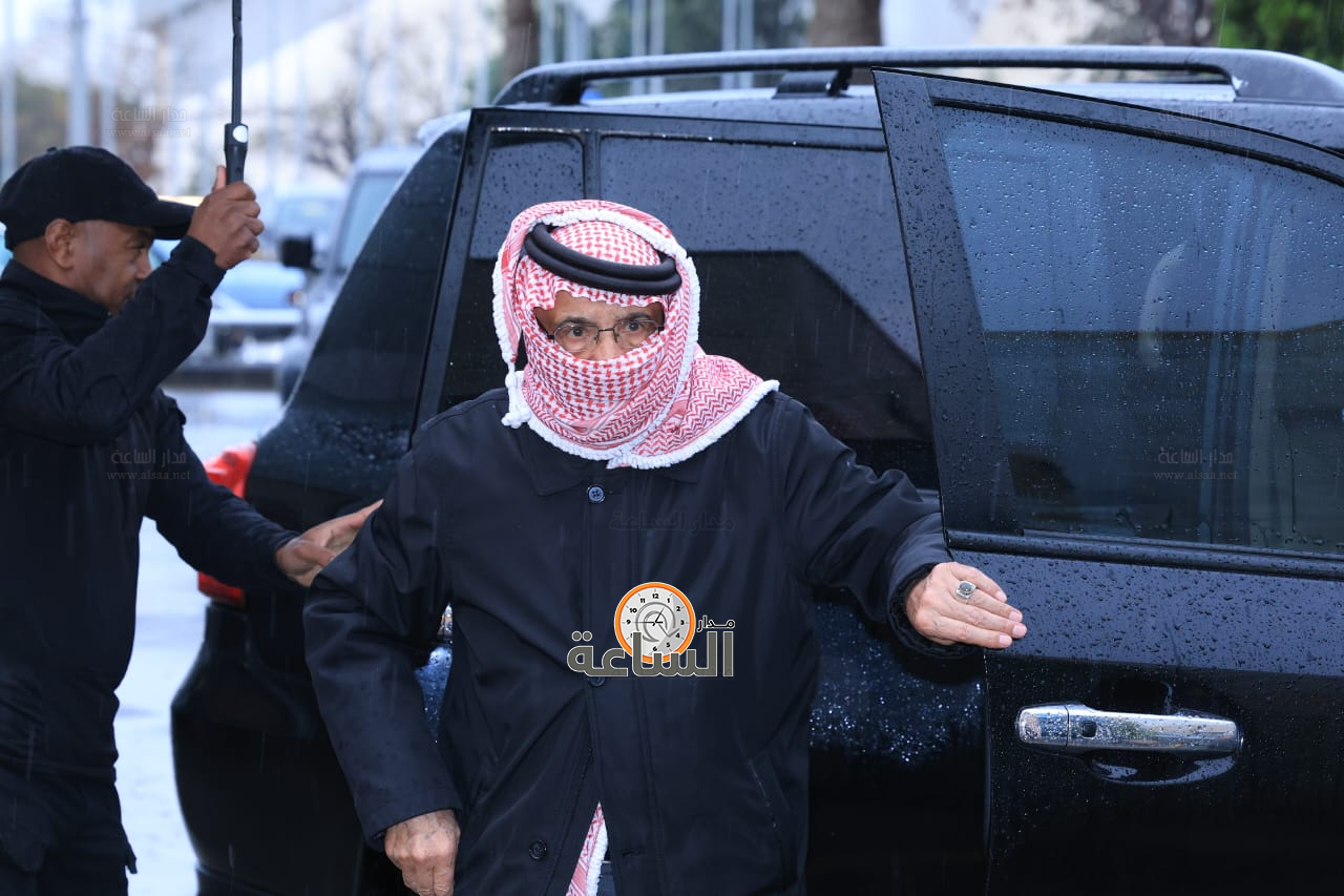 Madar Al-Saa Images 0.3360310599952505