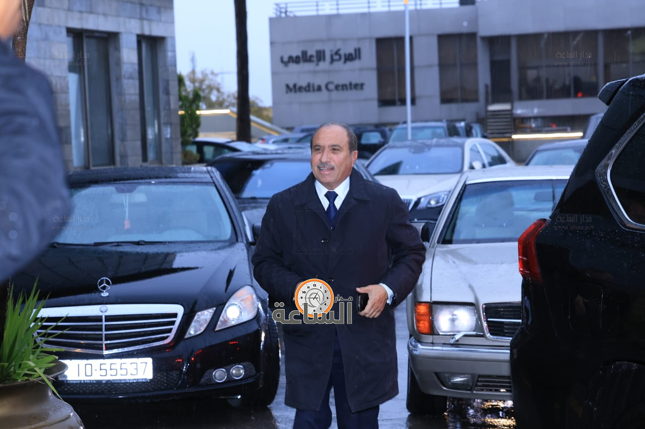 Madar Al-Saa Images 0.9768302668659429