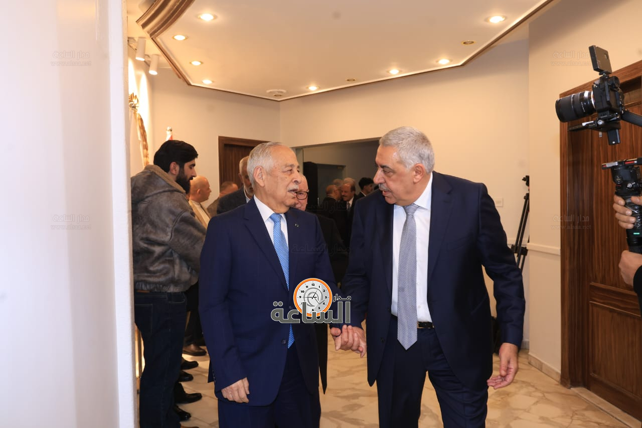 Madar Al-Saa Images 0.34201083236273067