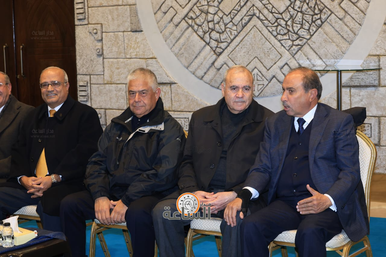 Madar Al-Saa Images 0.7653552863524572