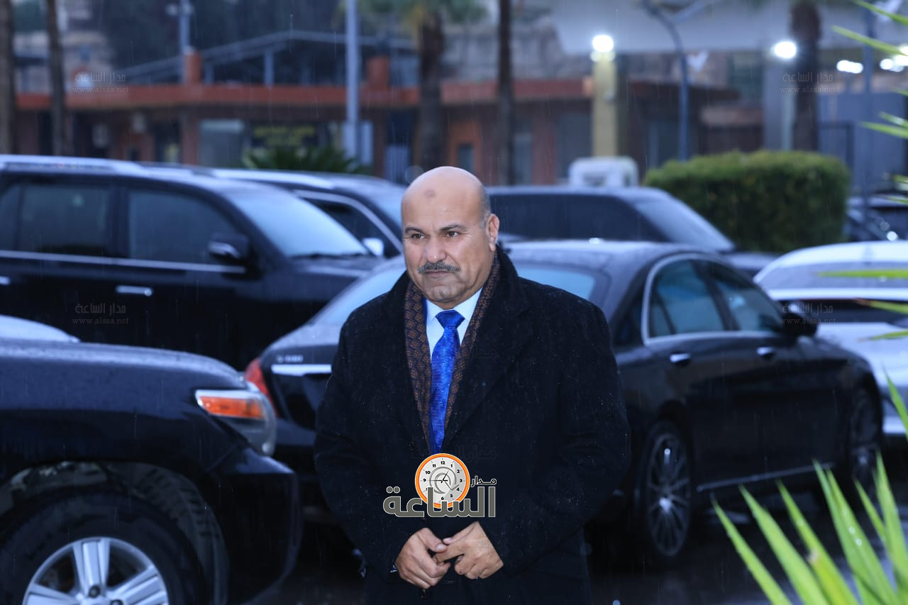 Madar Al-Saa Images 0.7579257757550725