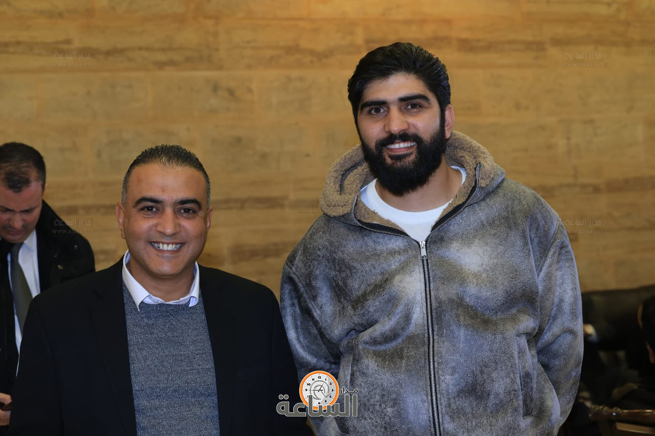 Madar Al-Saa Images 0.8235905418792273