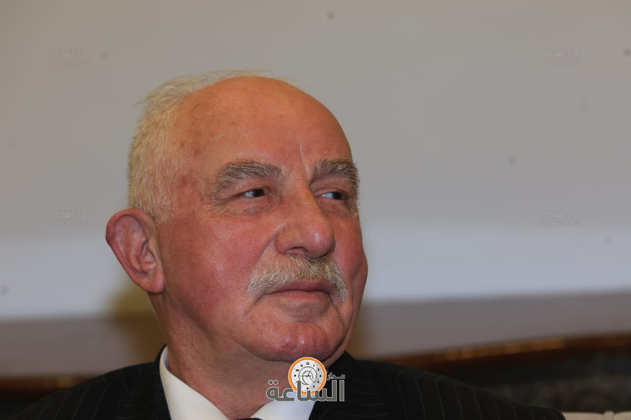 Madar Al-Saa Images 0.45820686959437873