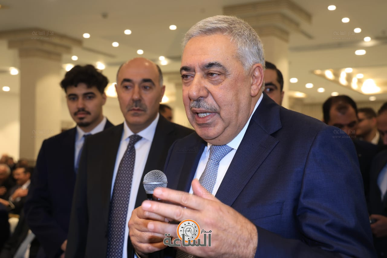 Madar Al-Saa Images 0.15805669644499742