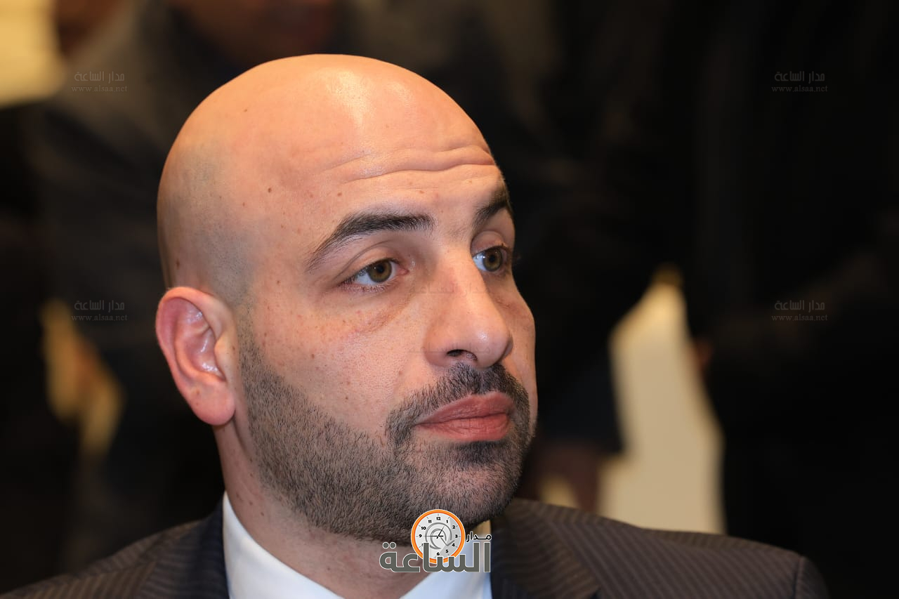 Madar Al-Saa Images 0.3357449647199503