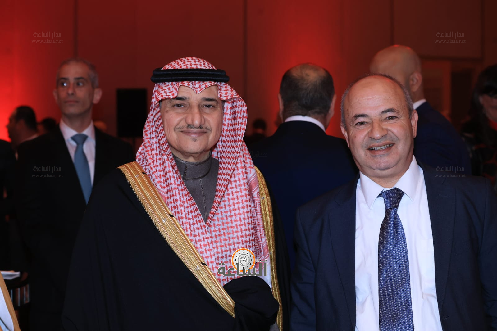 Madar Al-Saa Images 0.20240046462654193