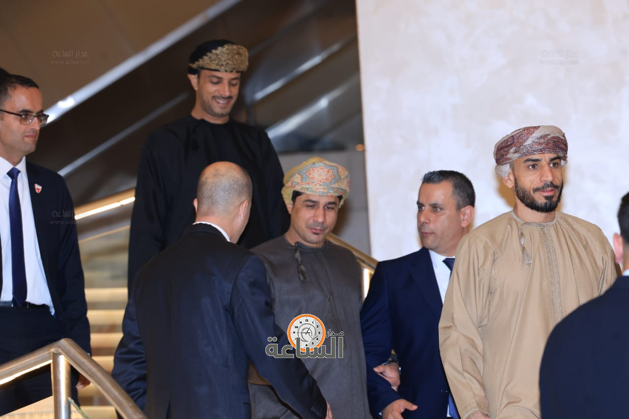 Madar Al-Saa Images 0.9807885691129626