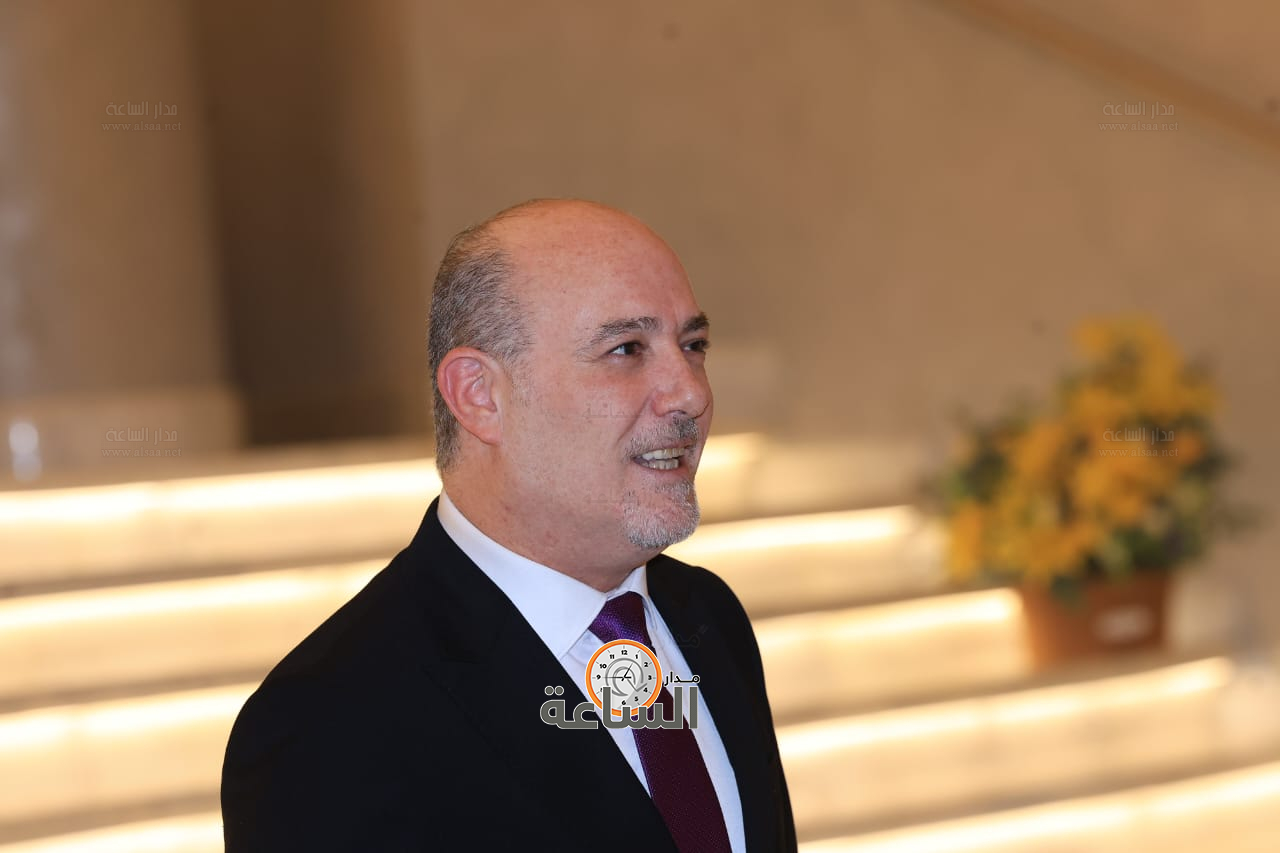 Madar Al-Saa Images 0.32180337705871165