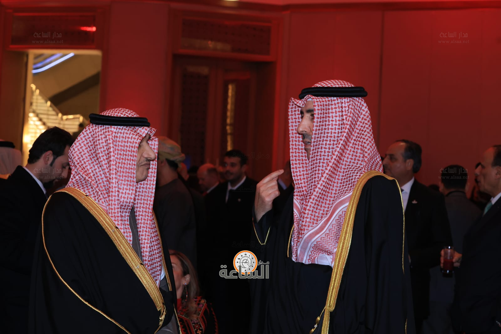 Madar Al-Saa Images 0.7332504893682371