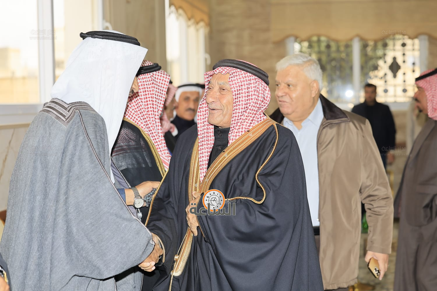 Madar Al-Saa Images 0.5001859358446585