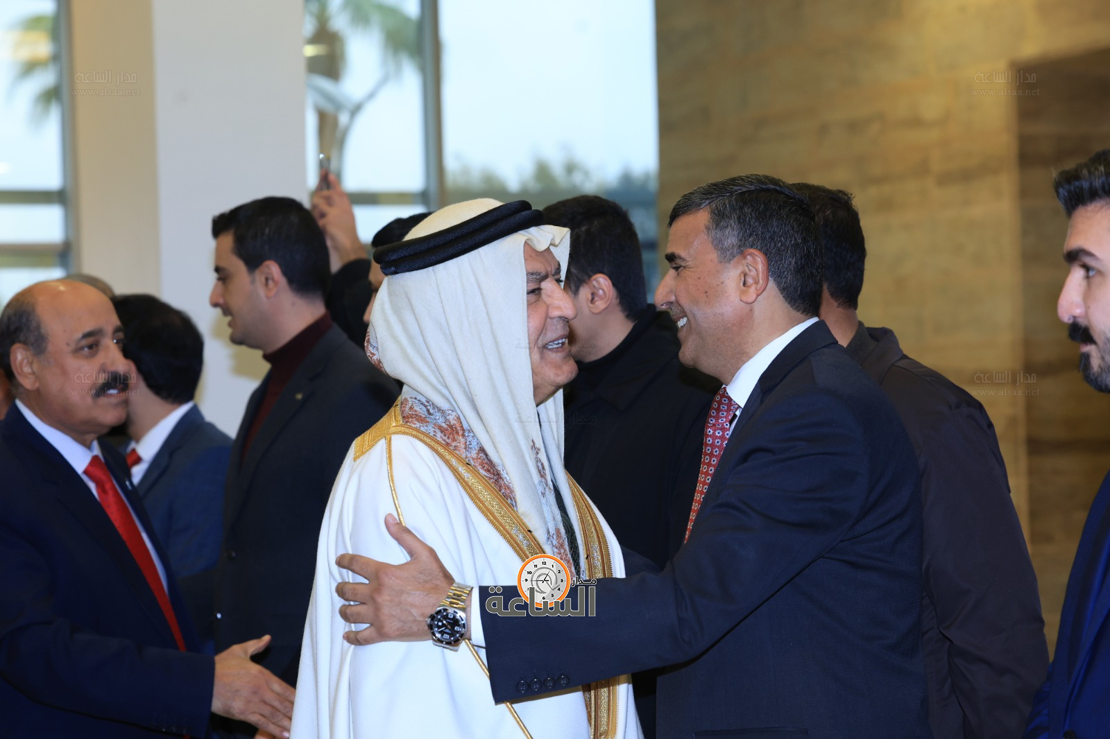 Madar Al-Saa Images 0.7093081304769288