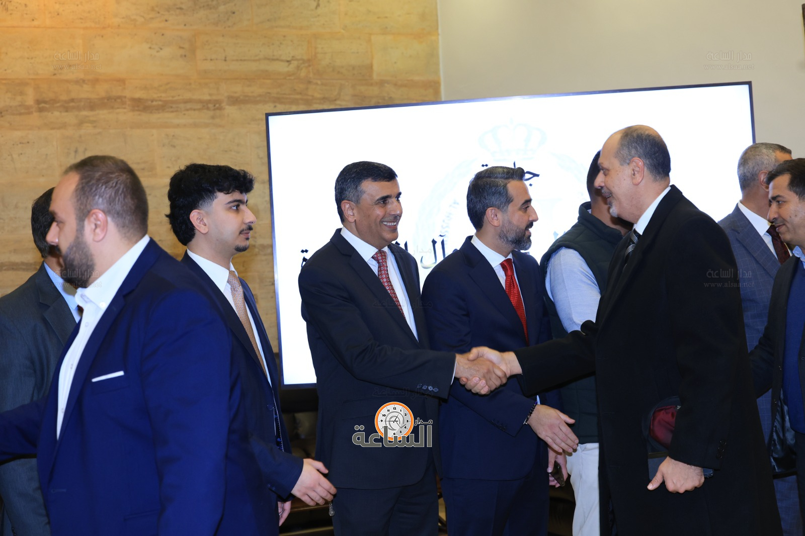 Madar Al-Saa Images 0.5351264908760337