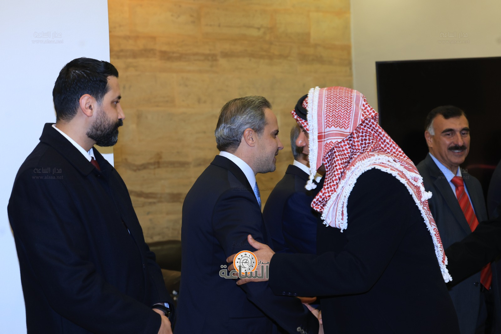 Madar Al-Saa Images 0.49088612070823423