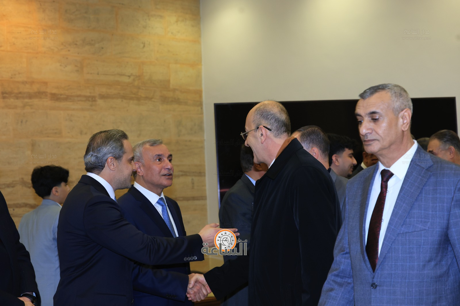 Madar Al-Saa Images 0.30461959807442185