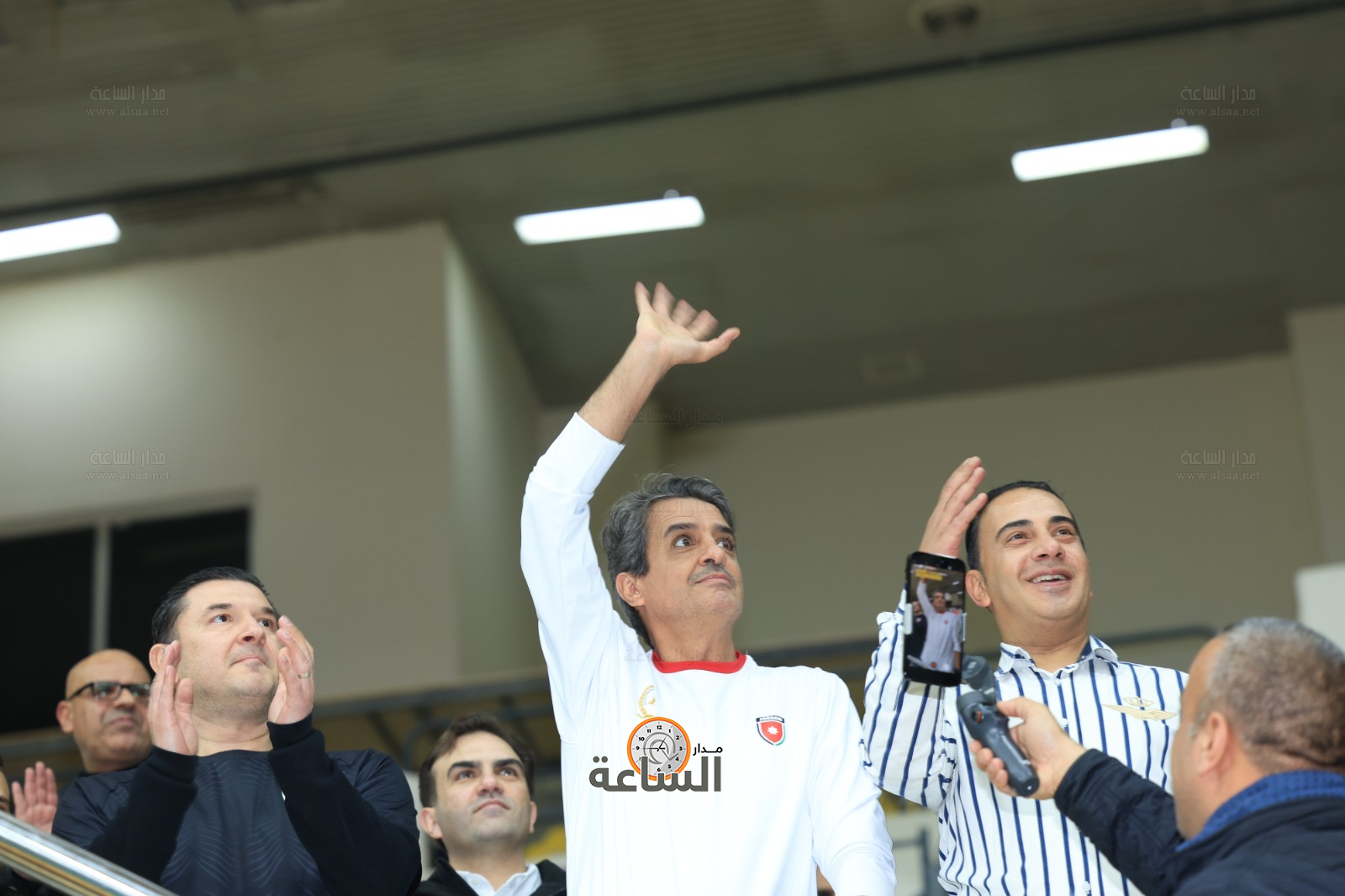 Madar Al-Saa Images 0.4135396796809906