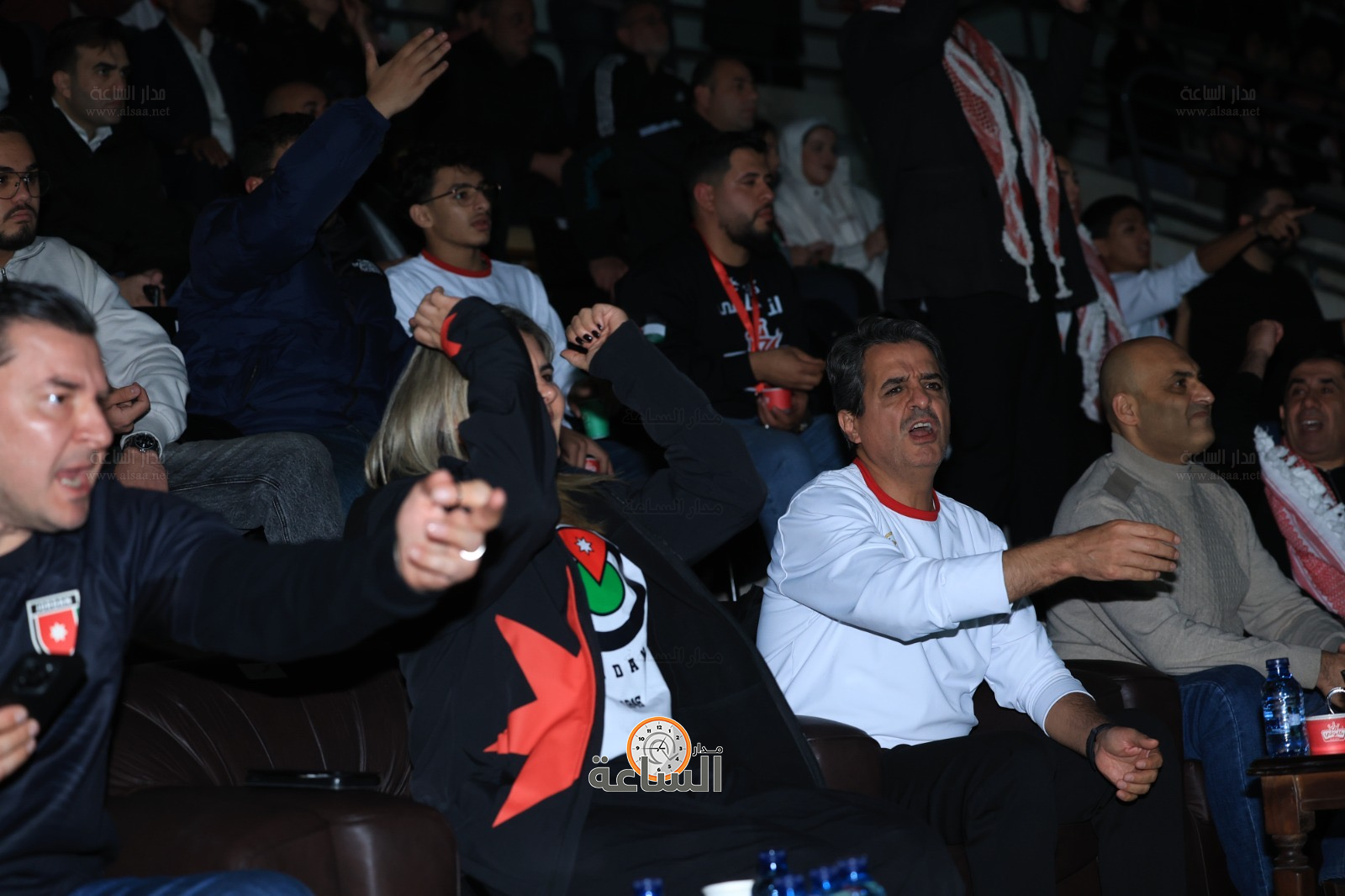 Madar Al-Saa Images 0.41598414488458213