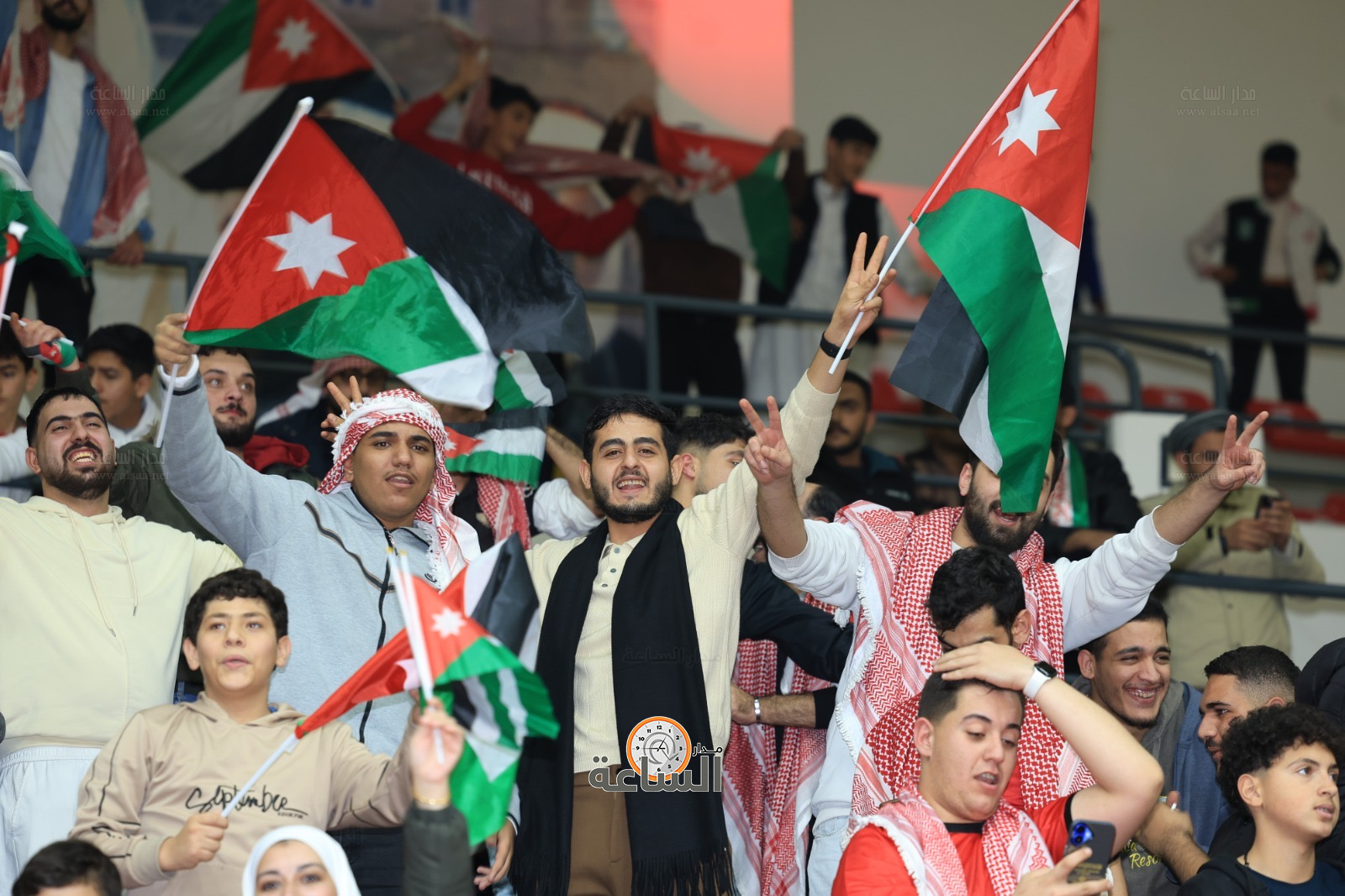 Madar Al-Saa Images 0.8318618280791892