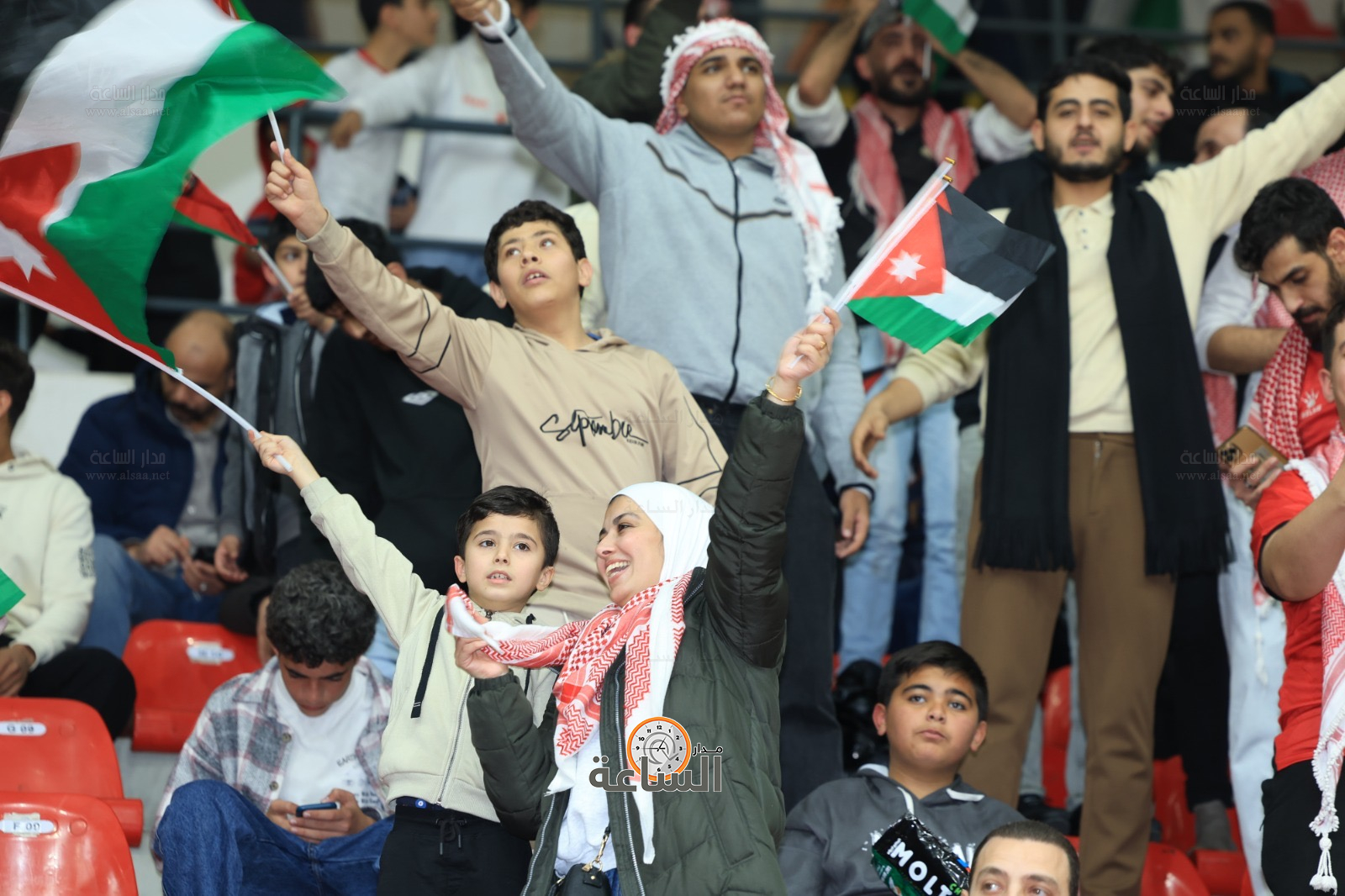 Madar Al-Saa Images 0.9642887556743834