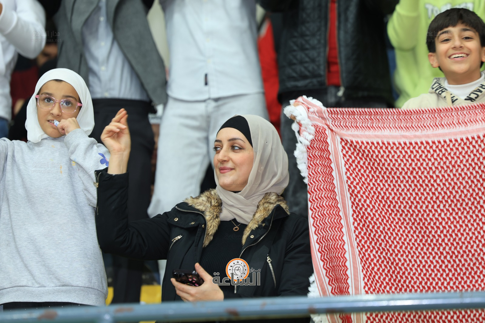 Madar Al-Saa Images 0.7997539518898725