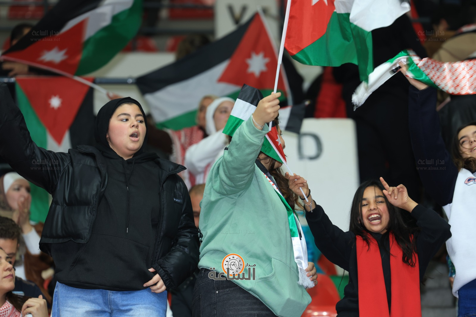 Madar Al-Saa Images 0.8177376767315807