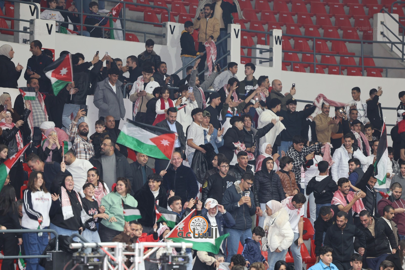 Madar Al-Saa Images 0.06438625307884394