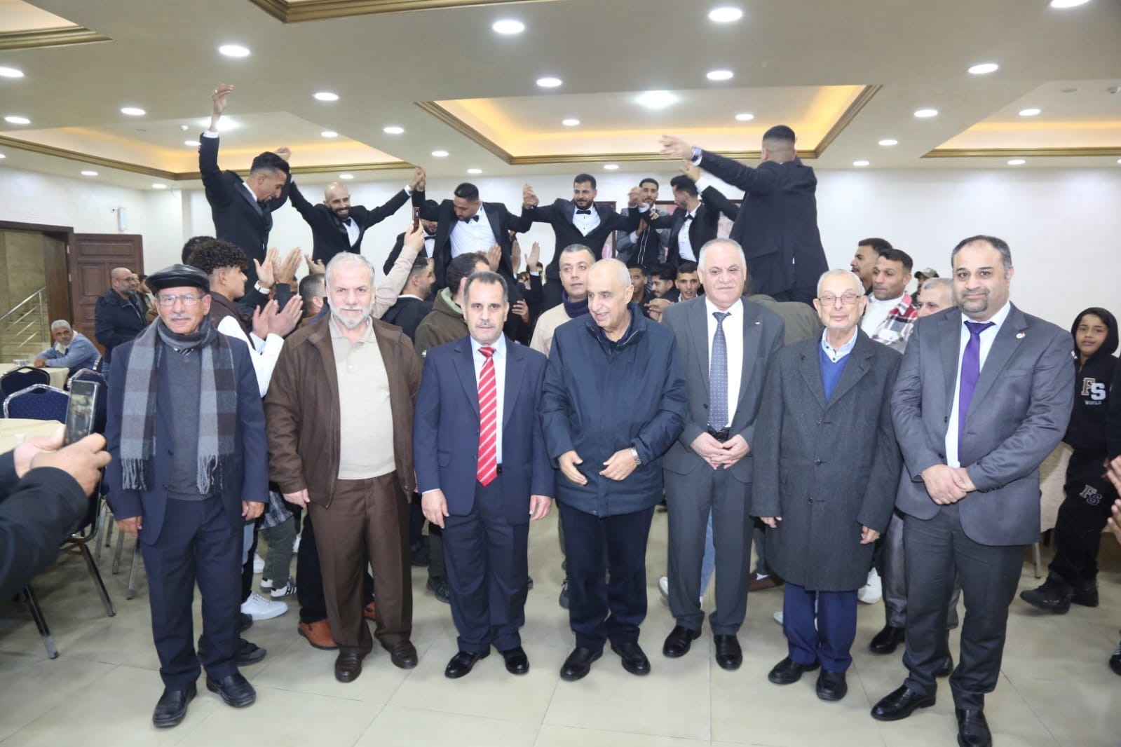 Madar Al-Saa Images 0.13657693389586834