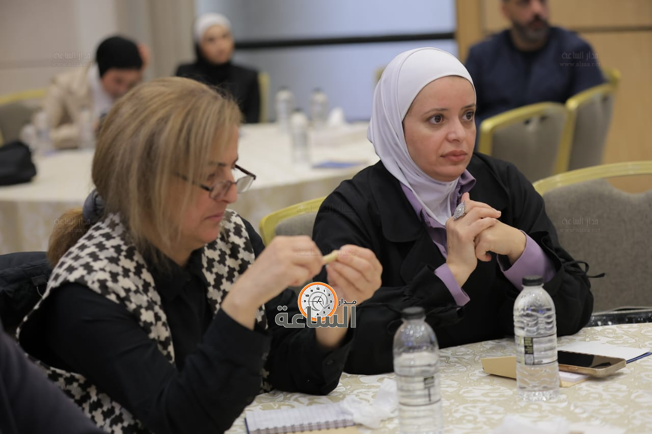 Madar Al-Saa Images 0.7062937858267332