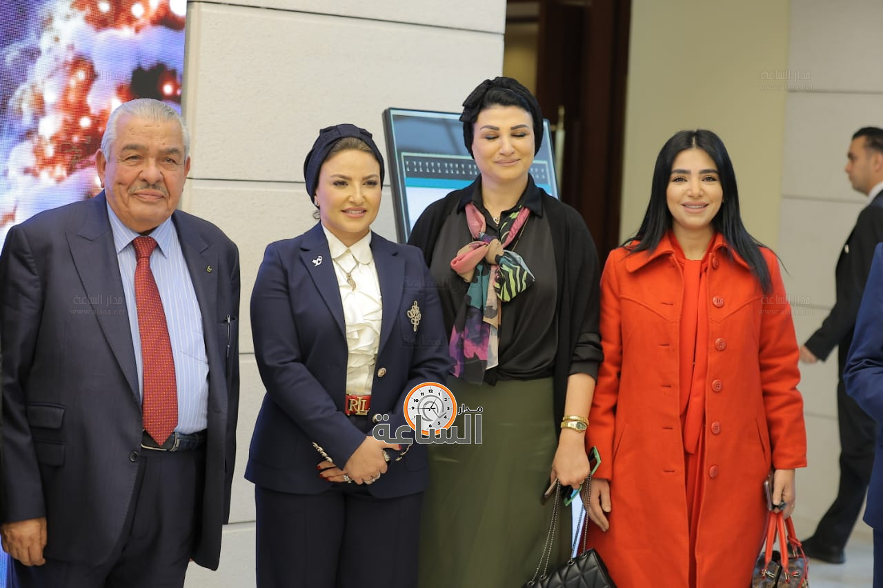 Madar Al-Saa Images 0.974602576492782