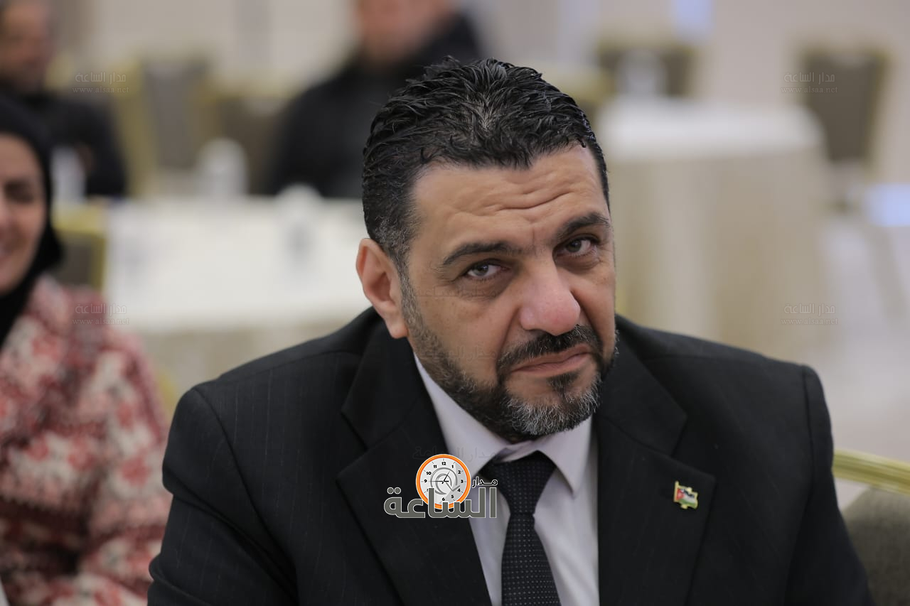 Madar Al-Saa Images 0.3543540862982385