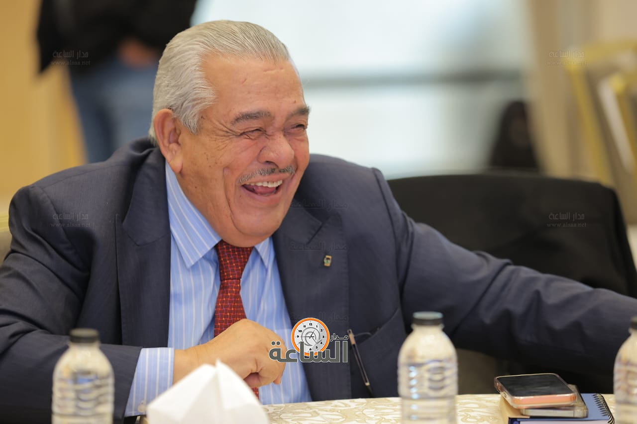 Madar Al-Saa Images 0.405335664888846