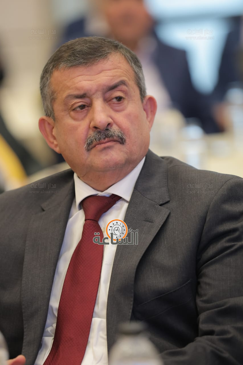 Madar Al-Saa Images 0.5737892695238528