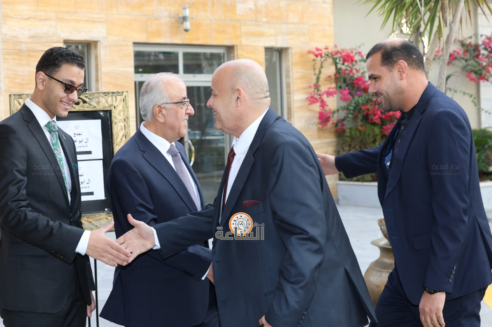 Madar Al-Saa Images 0.41231682856959195