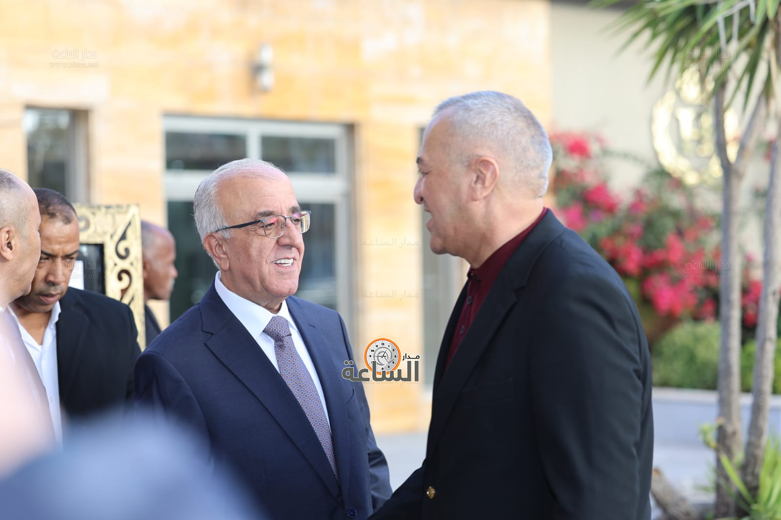 Madar Al-Saa Images 0.8845513024870191