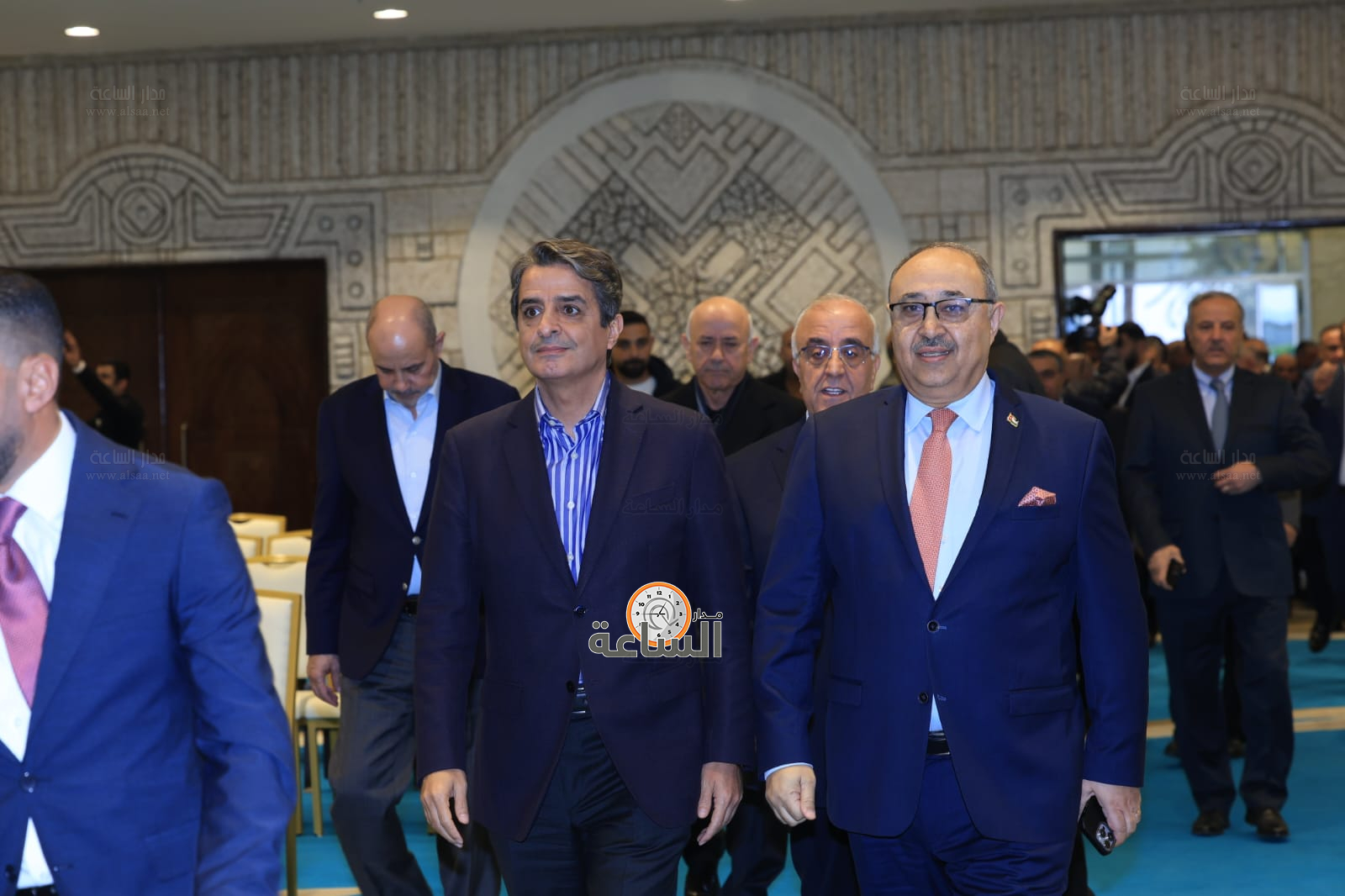 Madar Al-Saa Images 0.9047492257421244